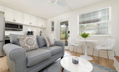 Be A Nomad | Newly renovated | 1bed steps to beach