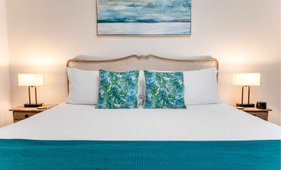 Be A Nomad | Smart, clean beach studio – 1/2 blk to Jax Beach!