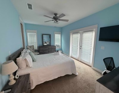 Be a Nomad – Beachside Studio – 1 Block to Sand!